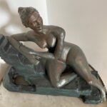 L’image actuelle n’a pas de texte alternatif. Le nom du fichier est : 2C-sculture-femme-au-soleil-rotated.jpg
